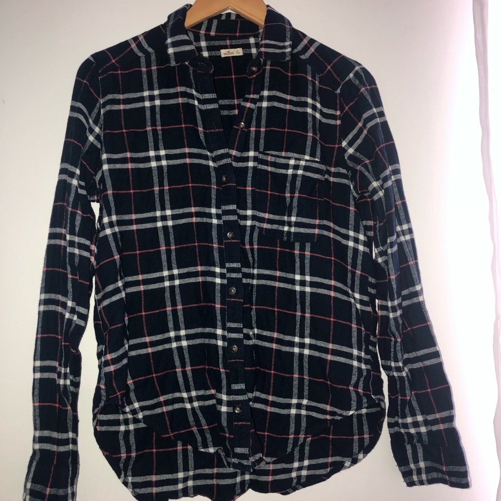 💙💙💙Navy plaid button up💙💙💙